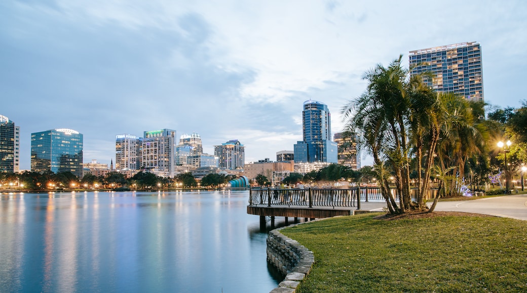 Lake Eola Park