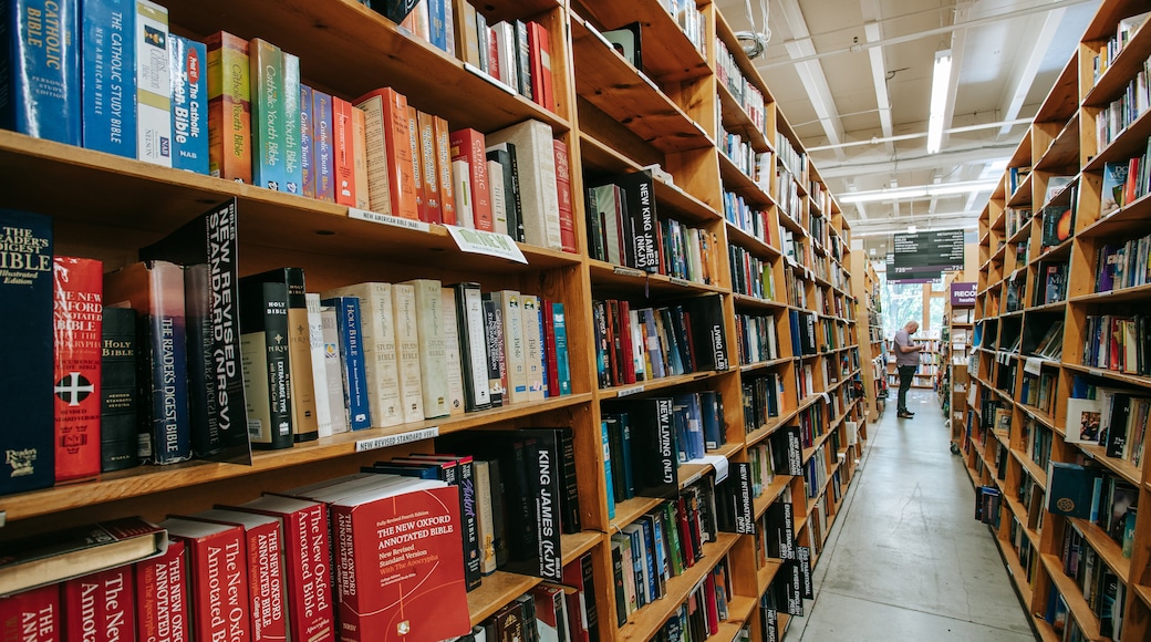 Powell's City of Books