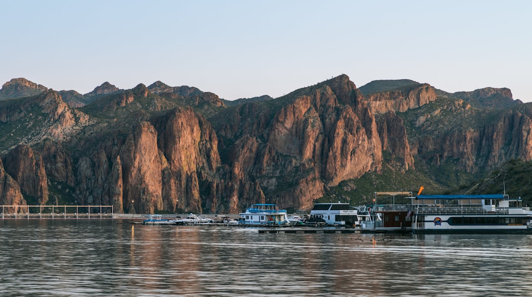 Saguaro Lake