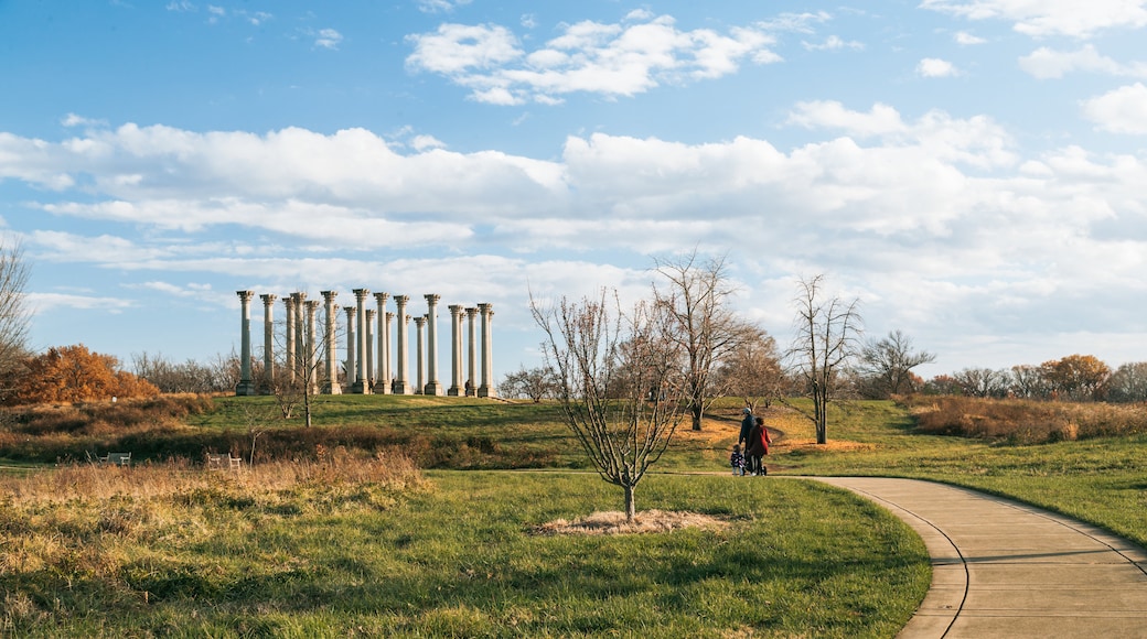 U.S. National Arboretum which includes a park, heritage elements and a monument
