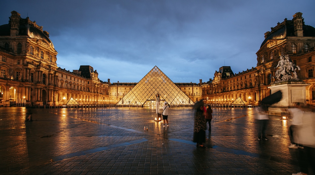 Louvre Museum