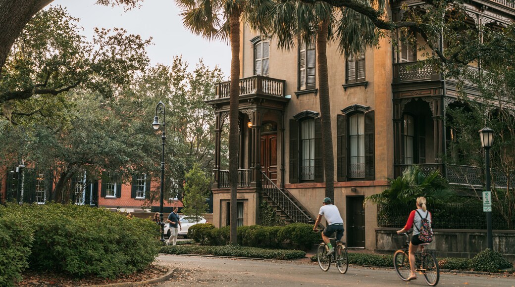 Monterey Square