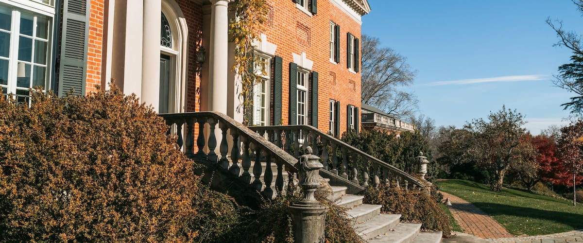 Dumbarton Oaks featuring heritage architecture
