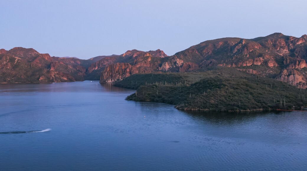 Saguaro Lake