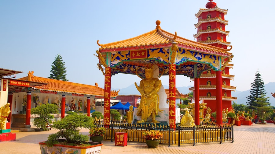 Ten Thousand Buddhas Monastery showing religious elements and a temple or place of worship