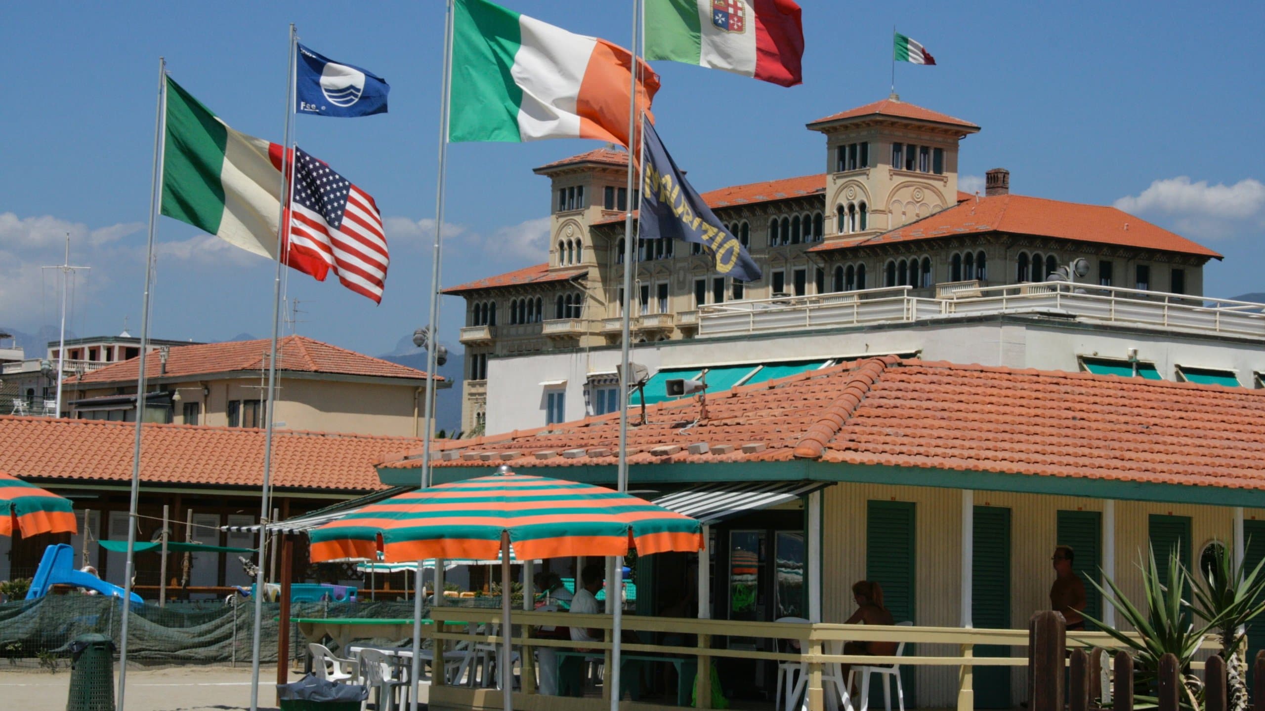 Viareggio featuring a city