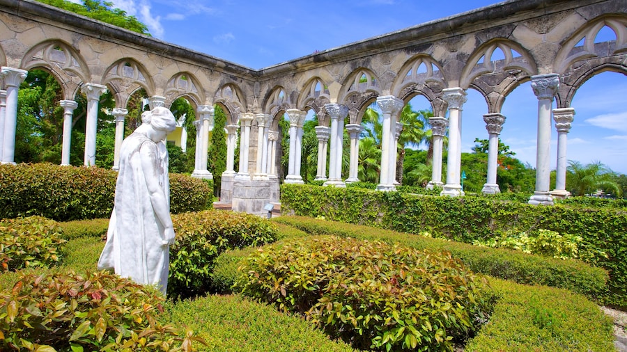 Jardines de Versalles mostrando un parque, una estatua o escultura y arte al aire libre