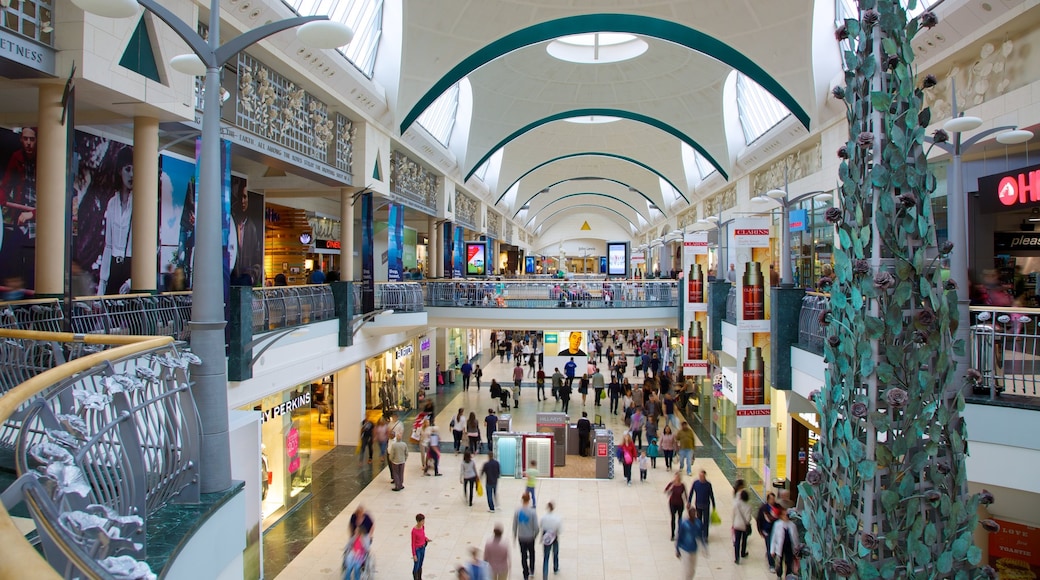 Bluewater Shopping Centre which includes fashion, shopping and interior views