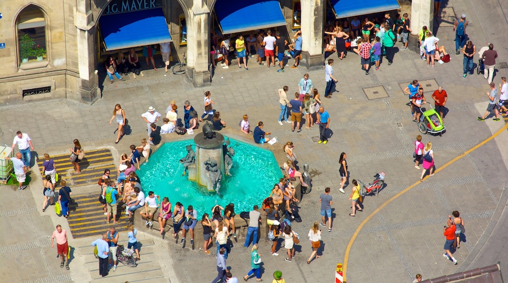 St Peter\'s Church featuring religious elements, a square or plaza and a fountain