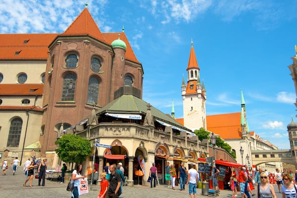 Viktualienmarkt which includes a city, a church or cathedral and heritage architecture