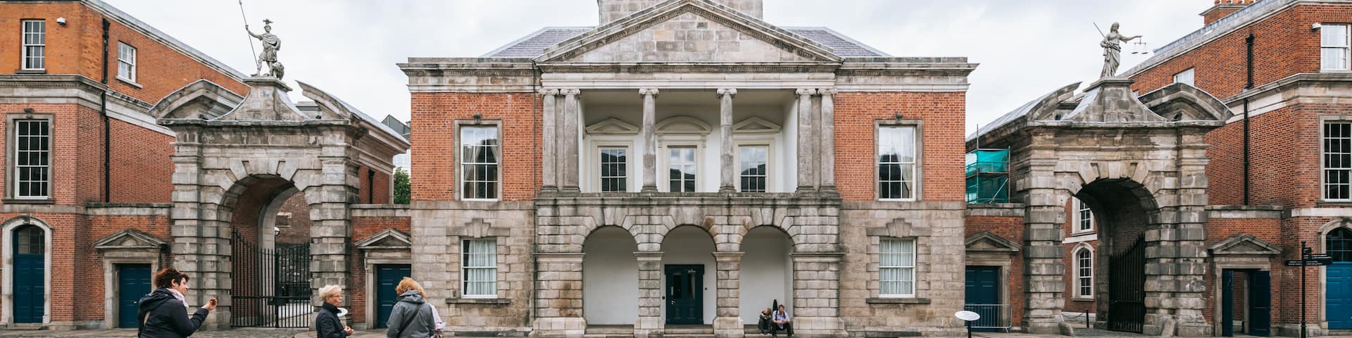 Dublin Castle which includes heritage architecture and street scenes