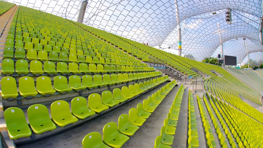 Stade olympique montrant architecture moderne et vues intérieures