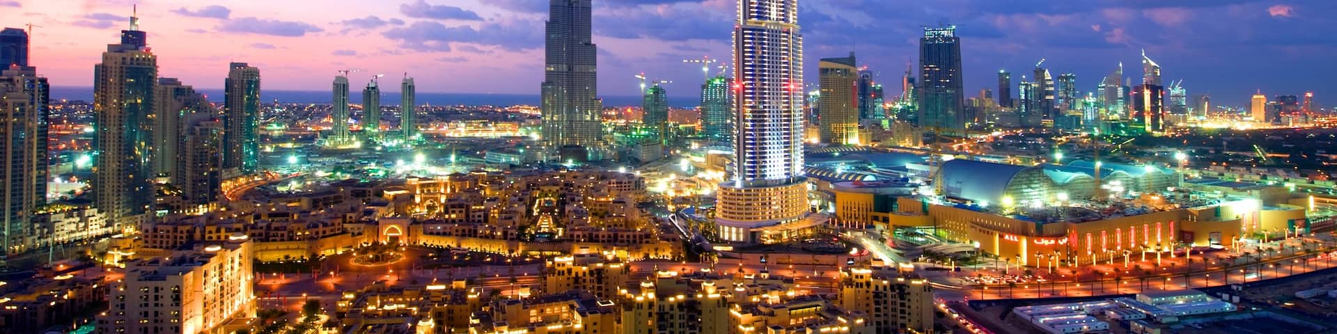 Dubai Emirate showing a city, city views and skyline