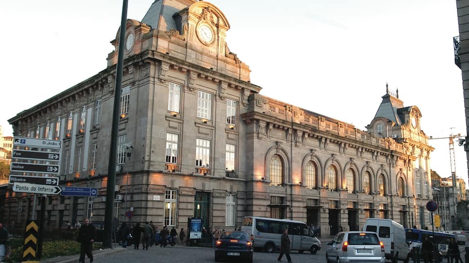 Porto inclusief historische architectuur, een stad en straten