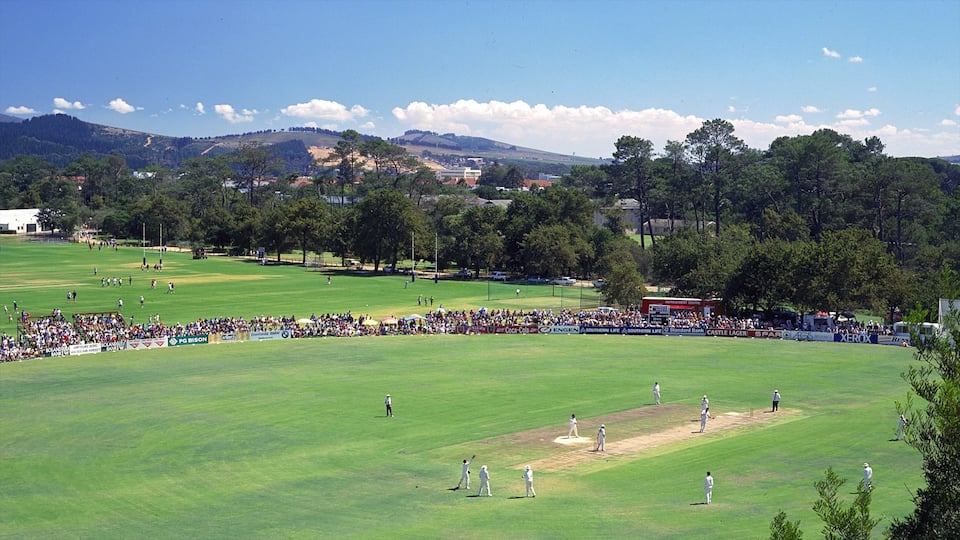 Stellenbosch mostrando un parque, un evento deportivo y vistas de paisajes