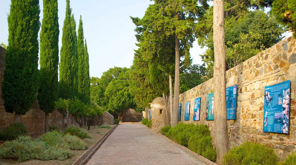 Gibralfaro Castle featuring heritage architecture and château or palace