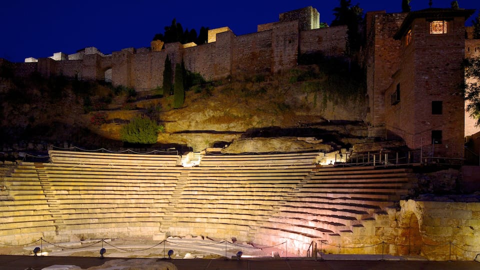 Espagne qui includes patrimoine architectural, bâtiments en ruines et scènes de nuit
