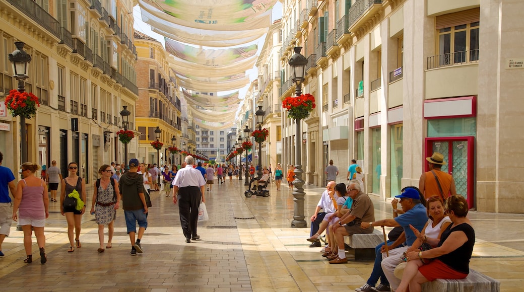 Malaga Historic Centre showing street scenes, a city and heritage architecture