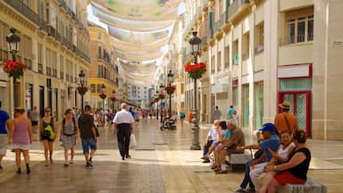 Malaga Historic Centre showing heritage architecture, a city and street scenes