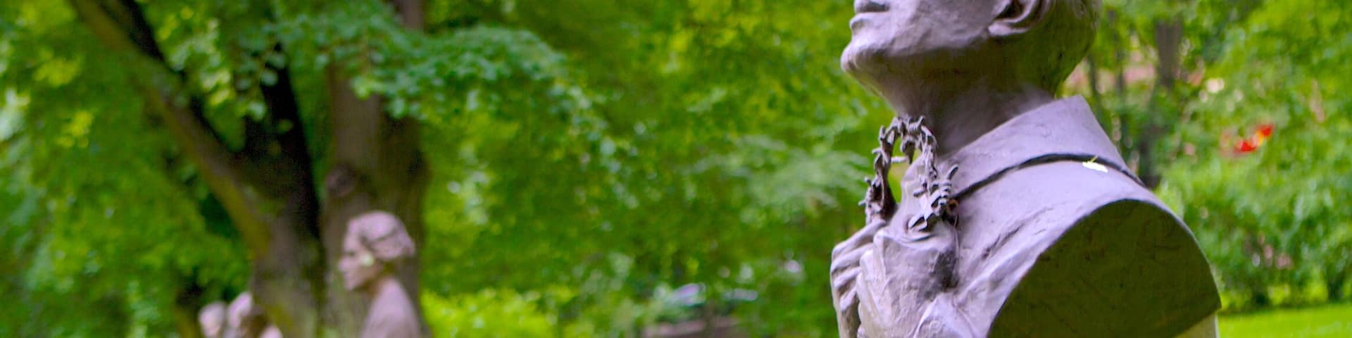 Jordan Park which includes a monument, outdoor art and art