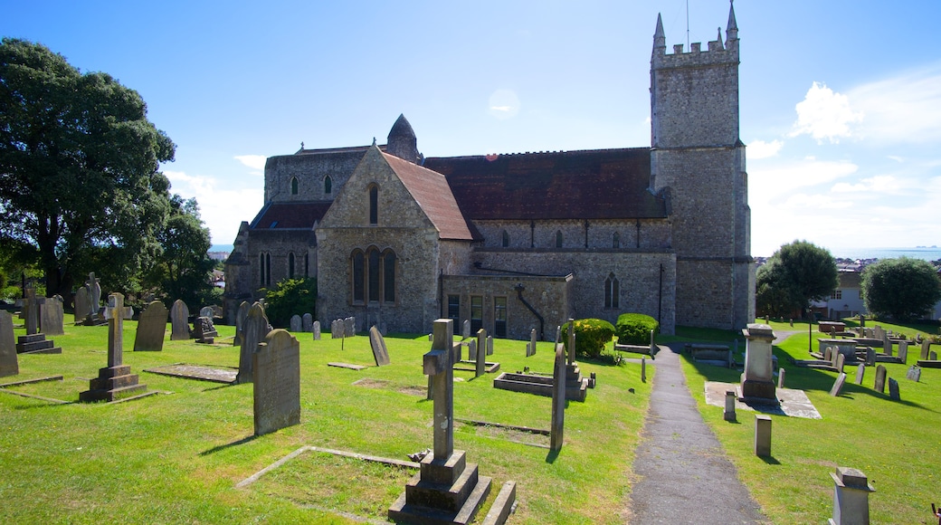 Hythe showing chateau or palace, a cemetery and a church or cathedral