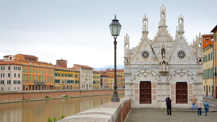Santa Maria della Spina featuring a river or creek, a square or plaza and a city