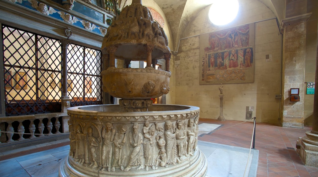 Basilica di San Frediano showing interior views, religious aspects and a church or cathedral