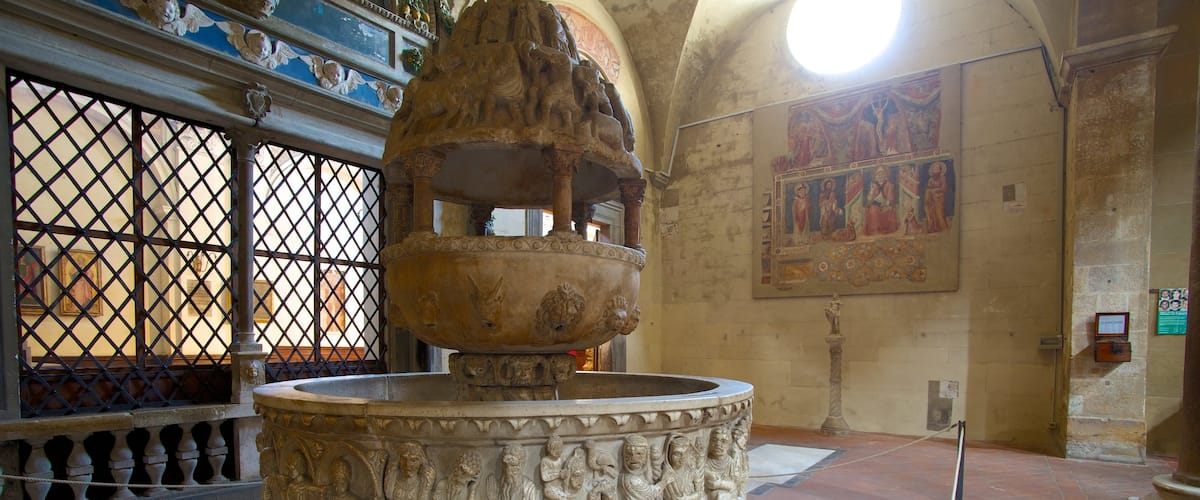 Basilique San Frediano montrant église ou cathédrale, vues intérieures et aspects religieux