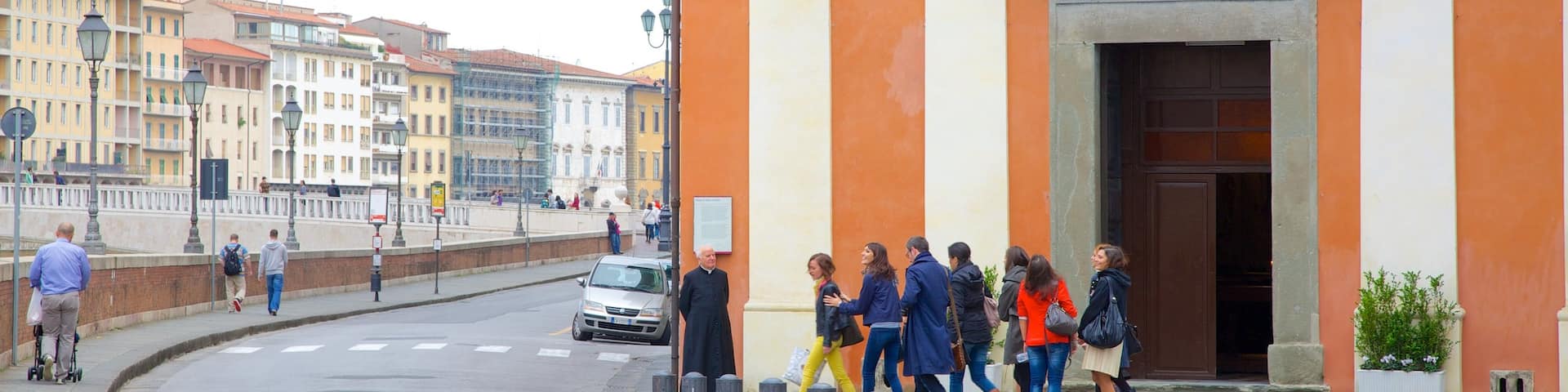 Palazzo Blu which includes a city and street scenes as well as a large group of people