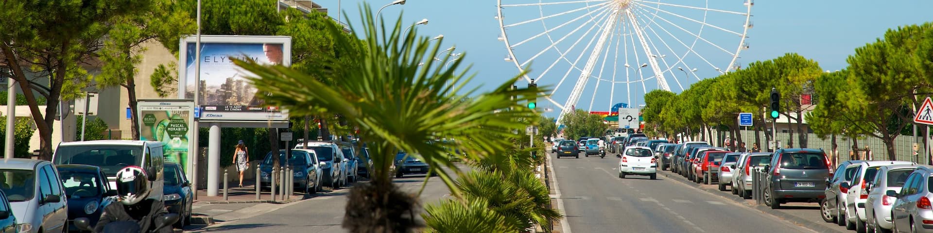 Marseille qui includes balades, ville et scĂšnes de rue
