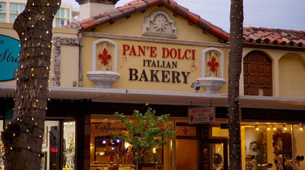 Las Olas Boulevard showing signage