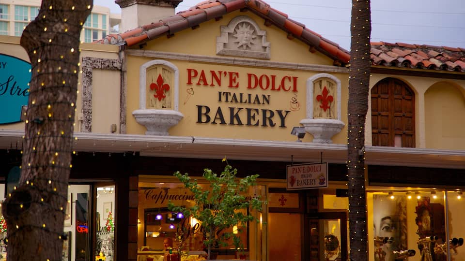 Las Olas Boulevard mostrando sinalização