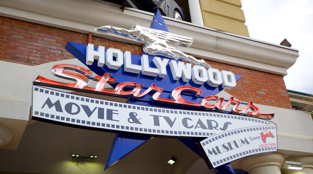 Hollywood Star Cars Museum showing signage