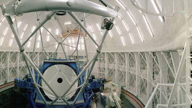 Kitt Peak National Observatory que incluye un observatorio y vistas interiores