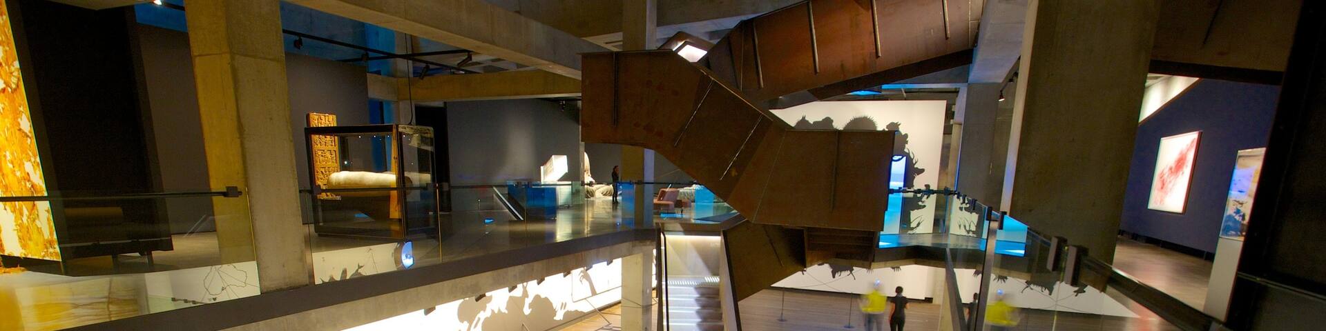 Museum of Old and New Art showing modern architecture and interior views