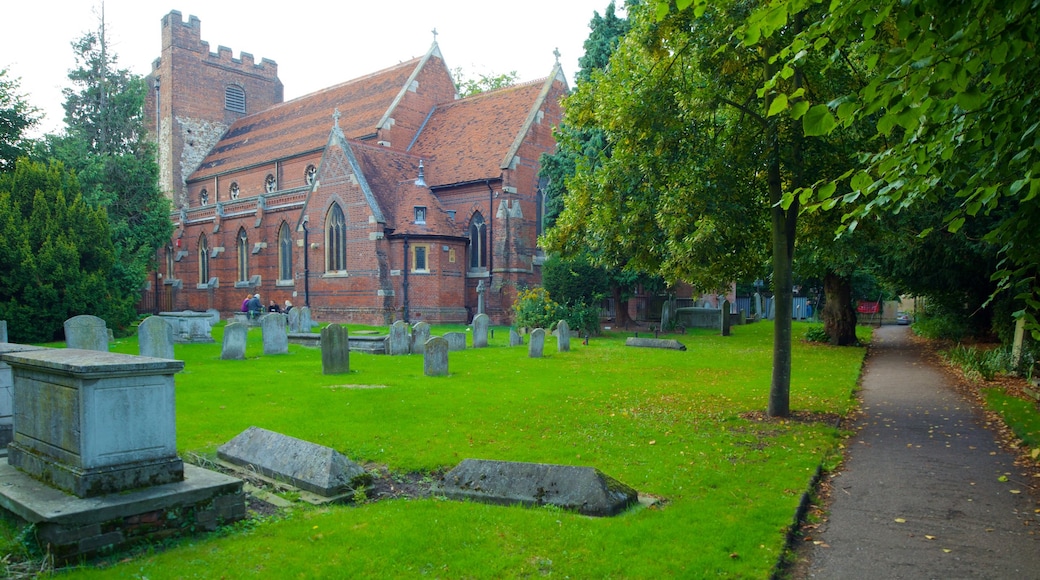 Colchester fasiliteter samt palass, historisk arkitektur og kirkegård