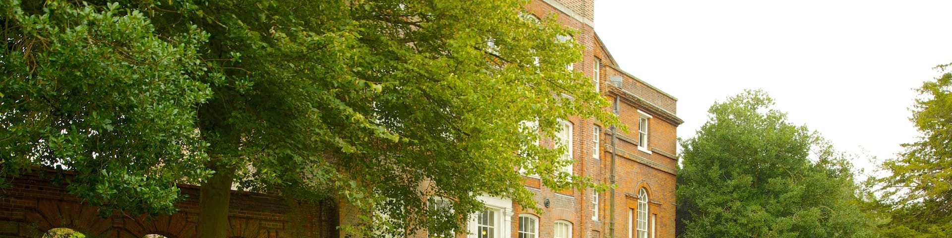 Hollytrees Museum das einen Park