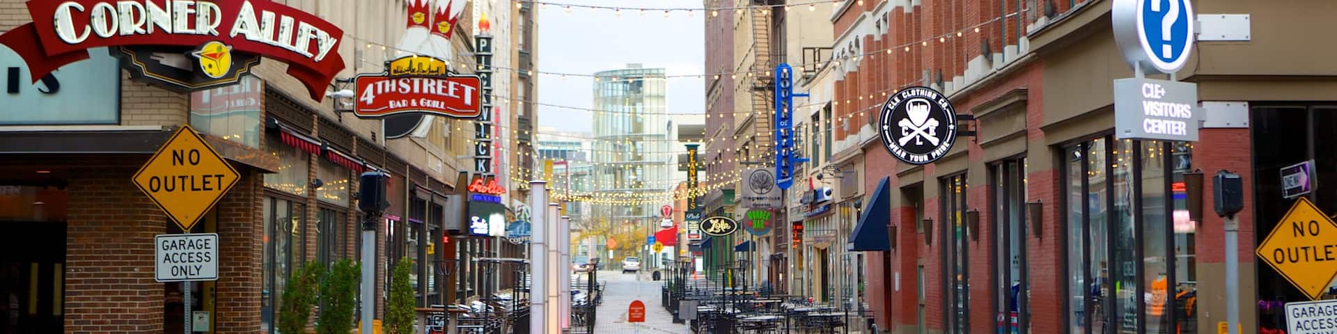 Cleveland showing signage and shopping