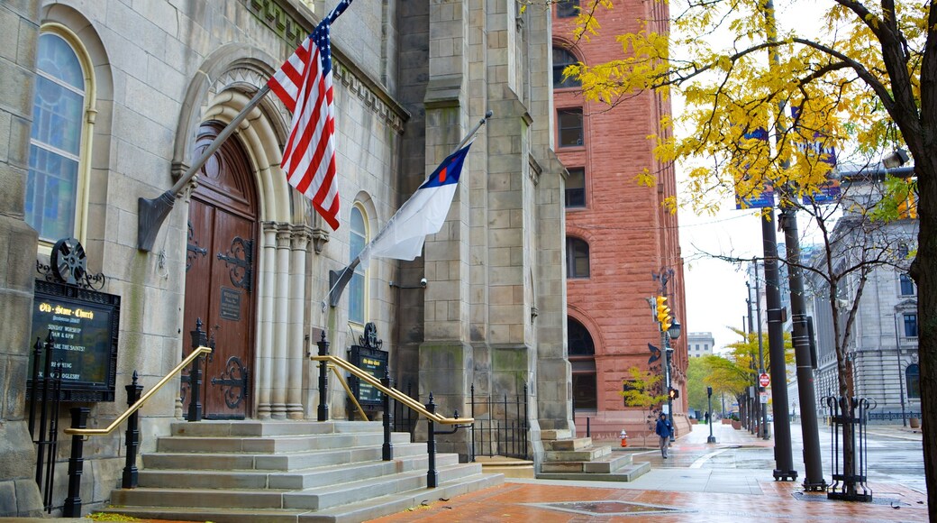 Cleveland mostrando una iglesia o catedral