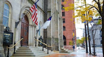 Cleveland som omfatter en kirke eller en katedral