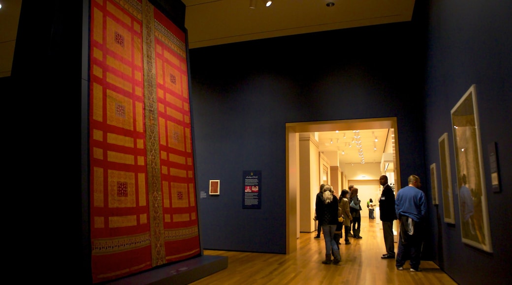 Cleveland Museum of Art som visar konst och interiörer