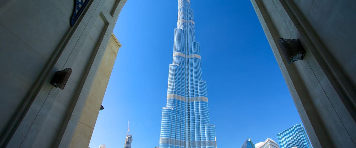 Burj Kalifha das einen Hochhaus und moderne Architektur