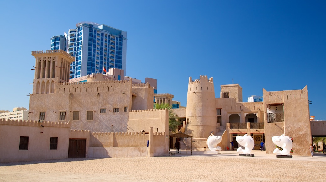 Ajman mit einem Stadt, Geschichtliches und historische Architektur