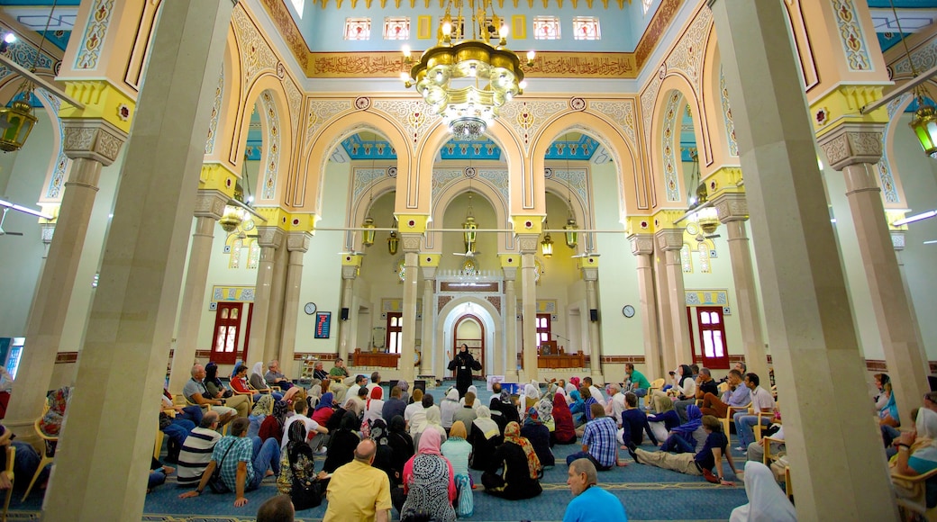 Jumeirah Mosque showing religious aspects, a mosque and interior views