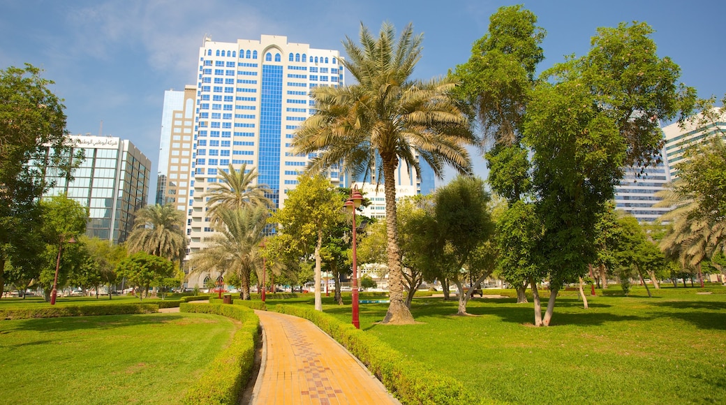 Capital Garden showing a park and a city