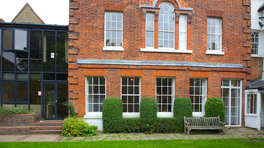 Colchester showing heritage architecture