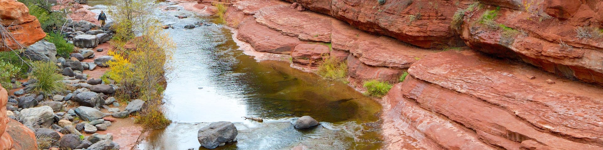 Slide Rock State Park showing a gorge or canyon, landscape views and rapids