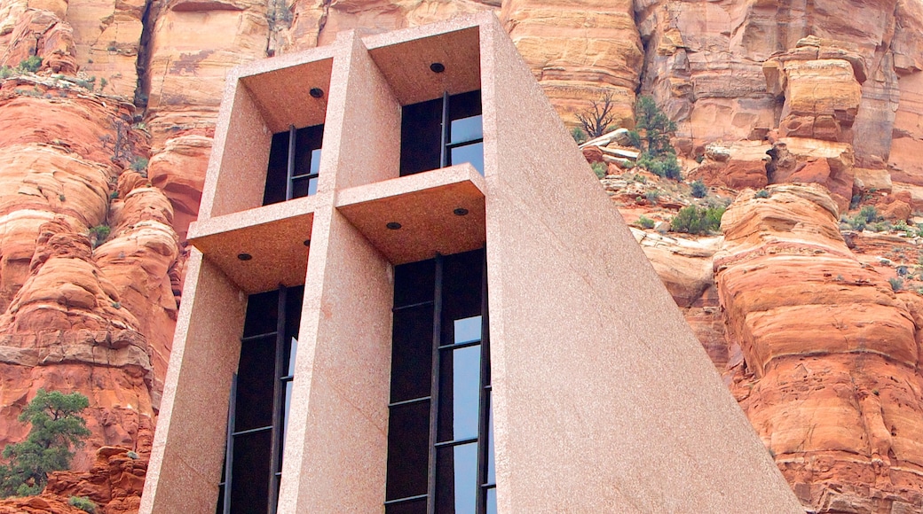 Chapel of the Holy Cross featuring religious aspects and a church or cathedral