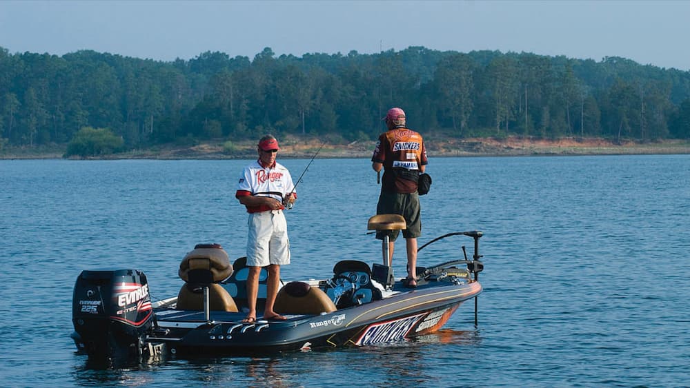 Lava Hot Springs showing tranquil scenes, fishing and a lake or waterhole