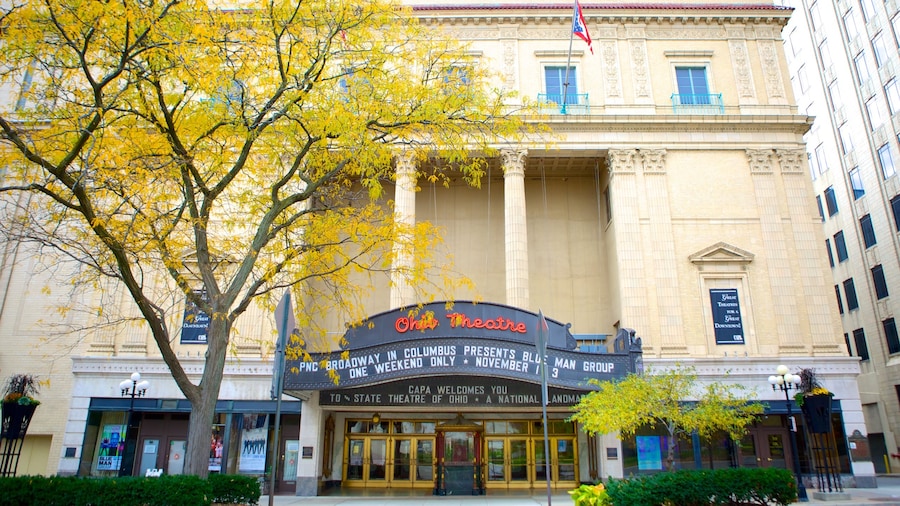 Ohio Theater mostrando segnaletica, teatro e oggetti d\'epoca
